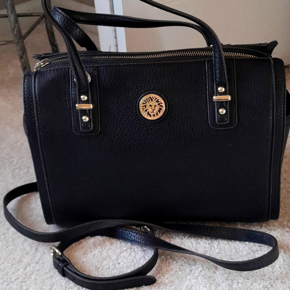 Handbag - Picture 1 of 8